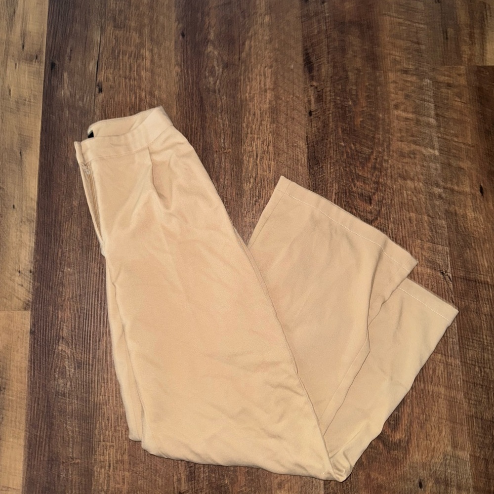 Bershka High Waist Wide Leg Khaki Pants 4